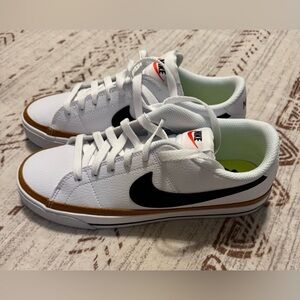 Nike Court Legacy shoes